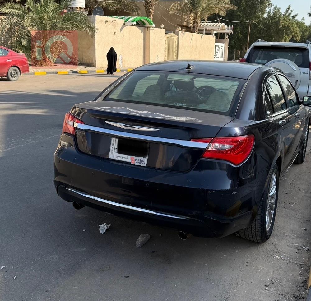 کرایسلەر 200